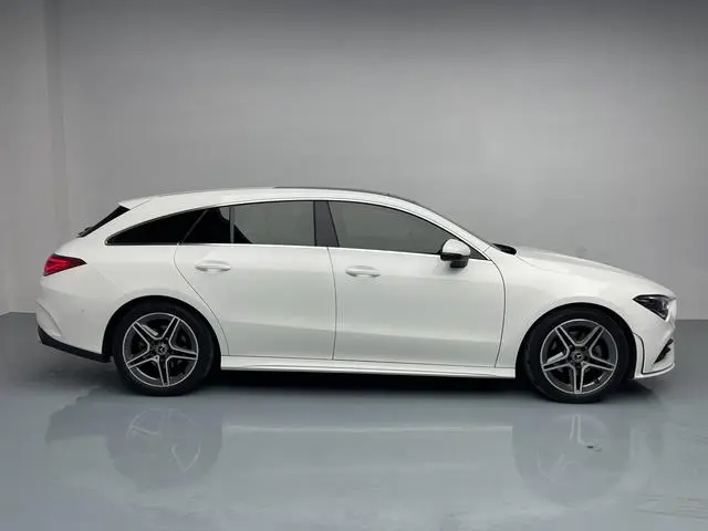 Mercedes-Benz Mercedes-Benz CLA CLA 200 five-door hunting sports car