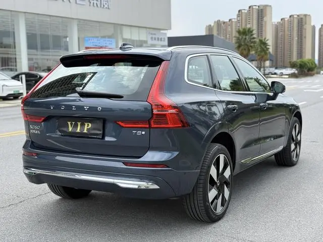 Volvo Volvo XC60 PHEV T8 four-wheel drive long battery life Zhiya Deluxe Edition