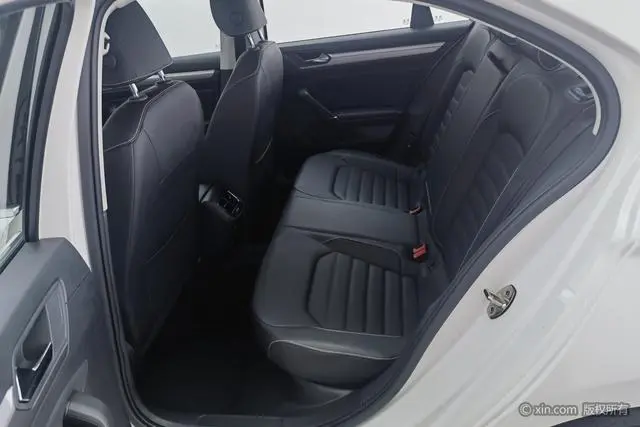 Volkswagen Lingdu Facelift 280TSI DSG Comfort Edition
