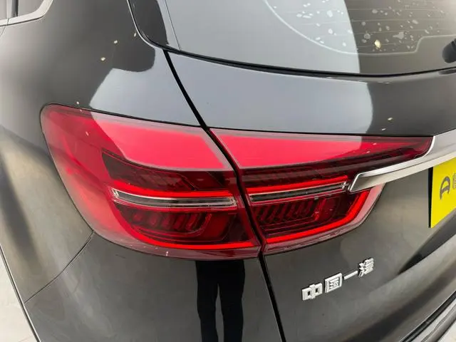 Hongqi Hongqi HS5 Facelift 2.0T Zhilian Flag Enjoy Edition