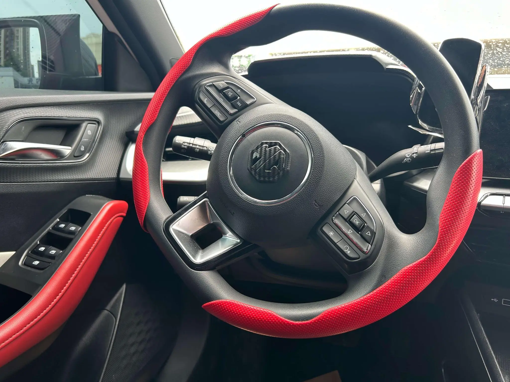 MG MG5 180DVVT CVT Youth Deluxe Edition