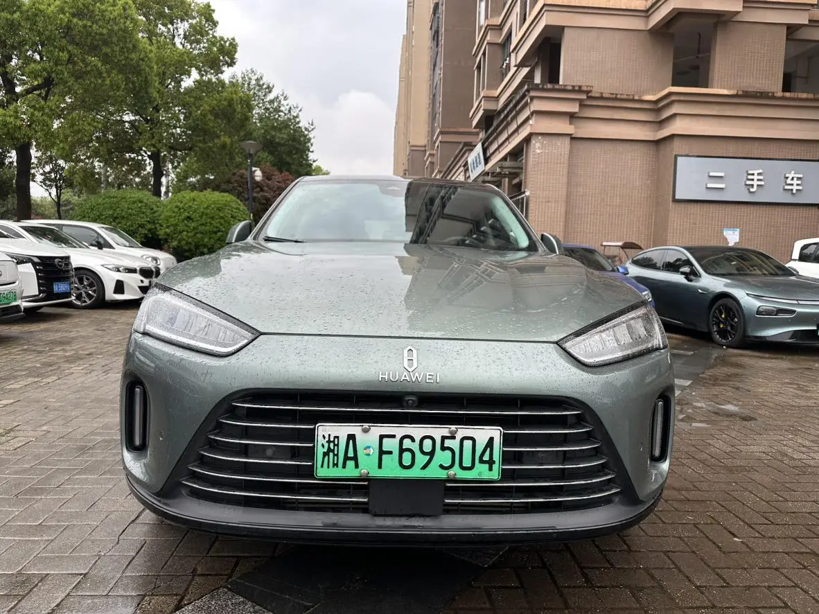 AITO Ask the world M5 Extended range four-wheel drive Ultimate edition