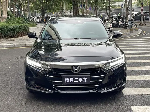 Honda Accord 260TURBO Deluxe Edition