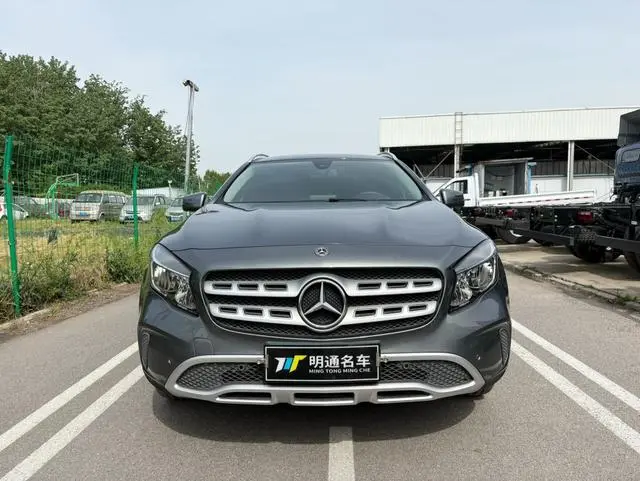 Mercedes-Benz Mercedes-Benz GLA GLA 200 dynamic type