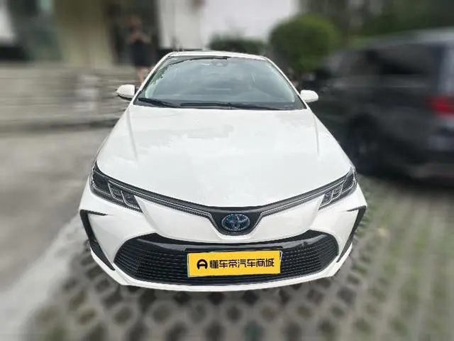 TOYOTA Corolla Dual engine 1.8L E-CVT Elite Edition