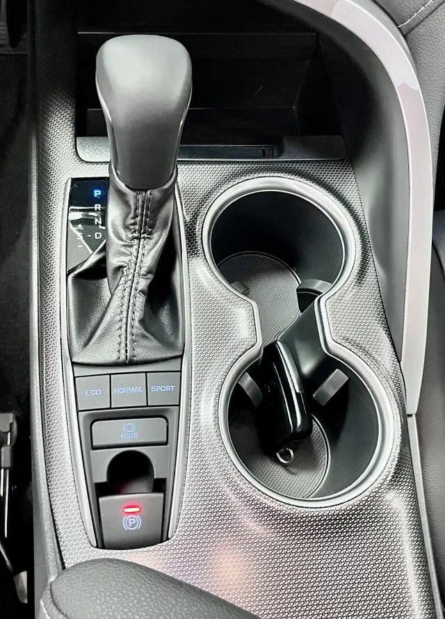TOYOTA Camry 2.5S Knight Edition