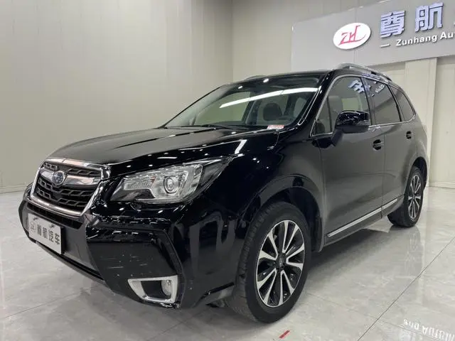 Subaru FORESTER Forester 2.5i Premium Navigation Version