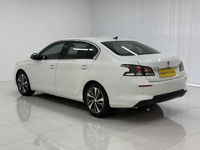 Peugeot Peugeot 408 230THP Automatic Deluxe Edition Country V