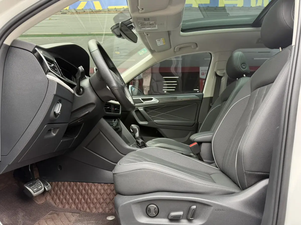 Volkswagen Tiguan L 330TSI automatic two-wheel drive R-Line Premium edition