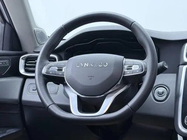 LYNK & CO Lynk 01 2.0T four-wheel drive Jin Pro version