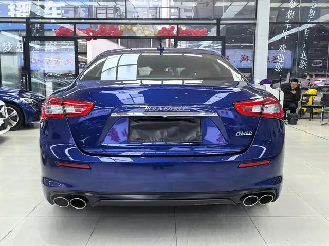 Maserati Ghibli 3.0T 350Hp Standard Edition