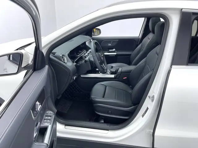 Mercedes-Benz Mercedes-Benz GLA GLA 200