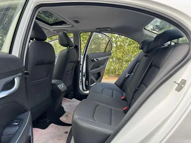 Geely Emgrand UP 1.5L CVT up version