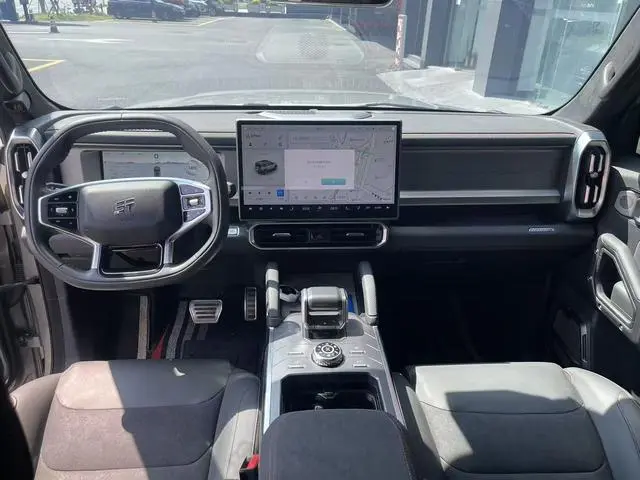 Chery Jetour Jet Traveler 2.0TD four-wheel drive crossing PRO+