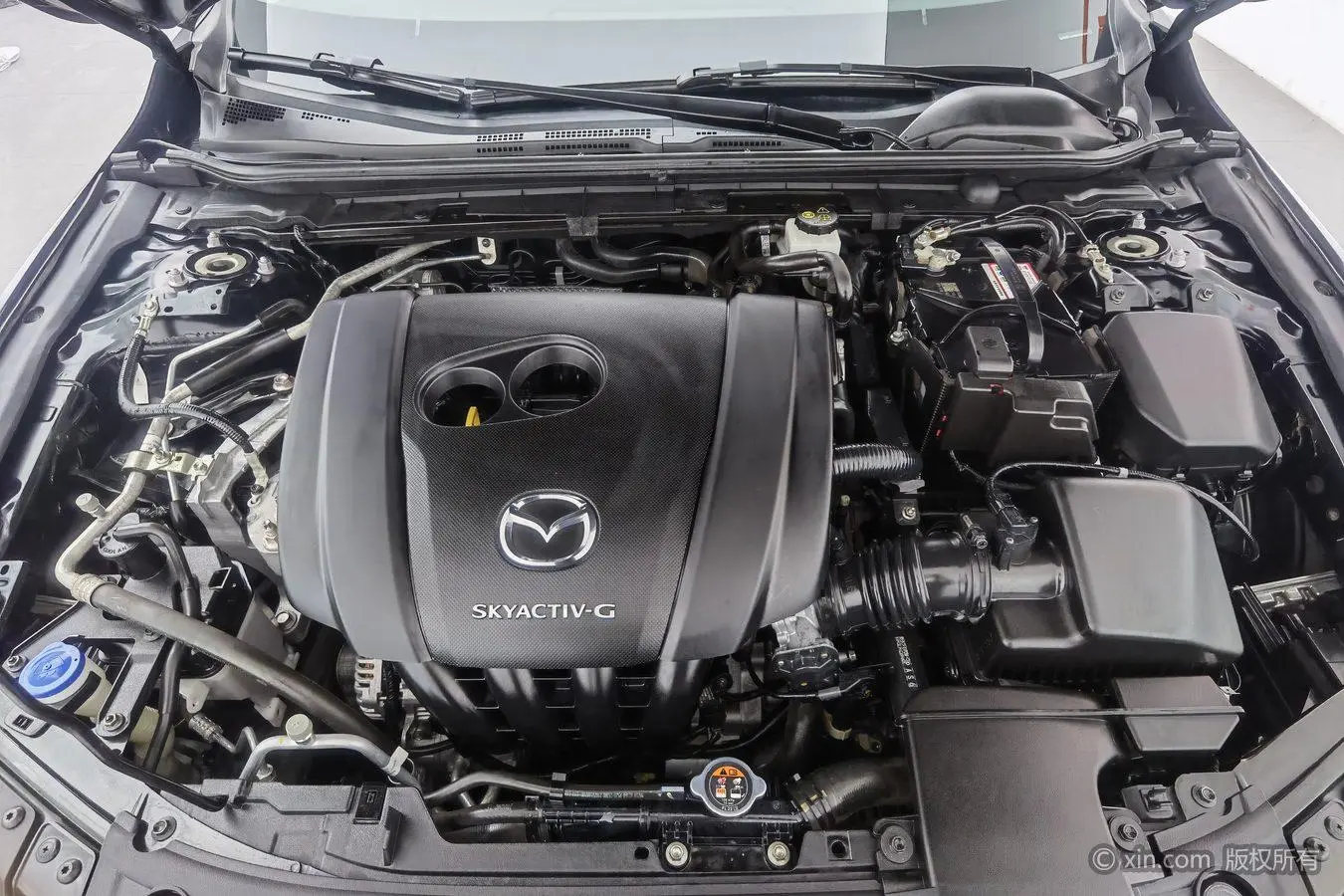 Mazda Mazda 3 Angkesaila 2.0L automatic quality elegant version