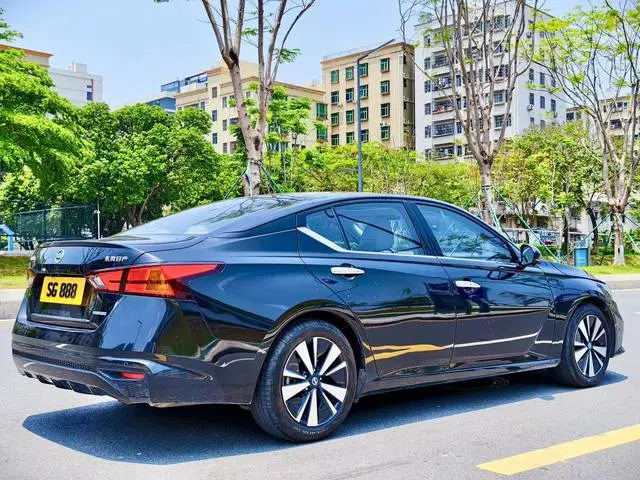 Nissan Teana Facelift 2.0 L XL Upper Smart Edition