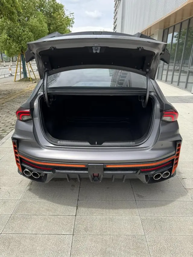 GAC Shadow Leopard 270T J16 R-Style track version