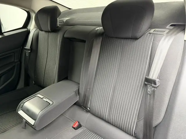 Peugeot Peugeot 408 1.6T Automatic Deluxe Edition