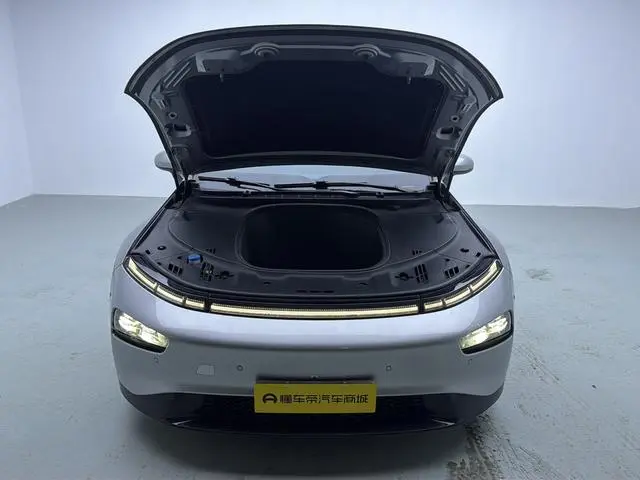 Xpeng Xiaopeng P7 670N+