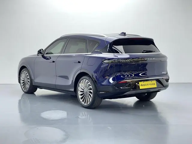 VOYAH Lan Tu FREE Four-wheel drive standard range extension exclusive luxury set