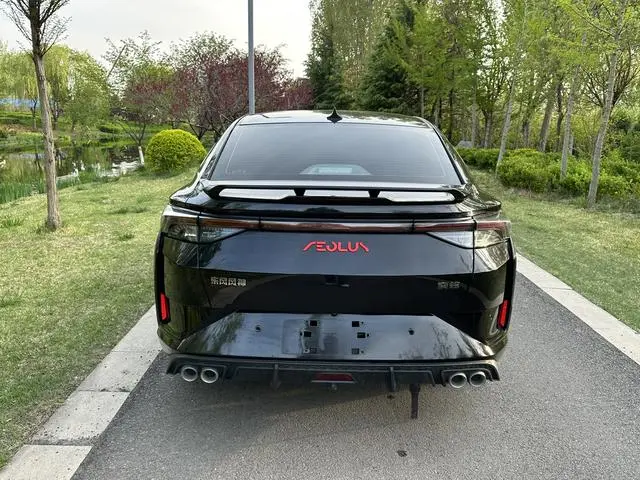 Dongfeng Fengshen Yi Hyun 230T Automatic Shadow Chasing Knight Edition