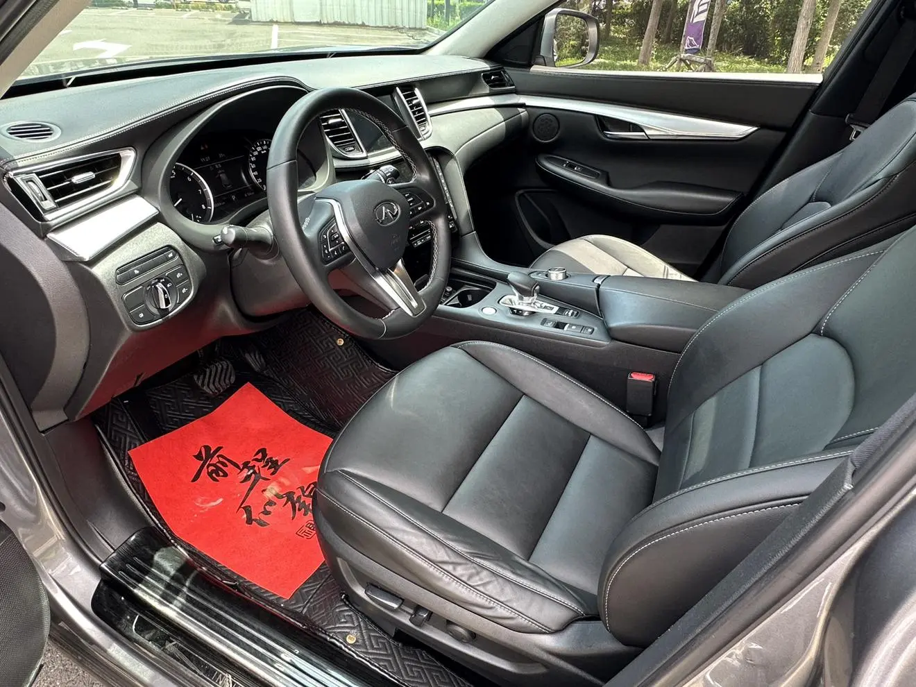 Infiniti Infiniti QX50 2.0T two-wheel drive fashion version