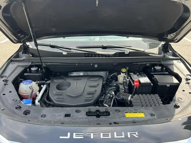 Chery Jetour Jietu X70 PLUS 1.5T DCT Brave PLUS 5 seats