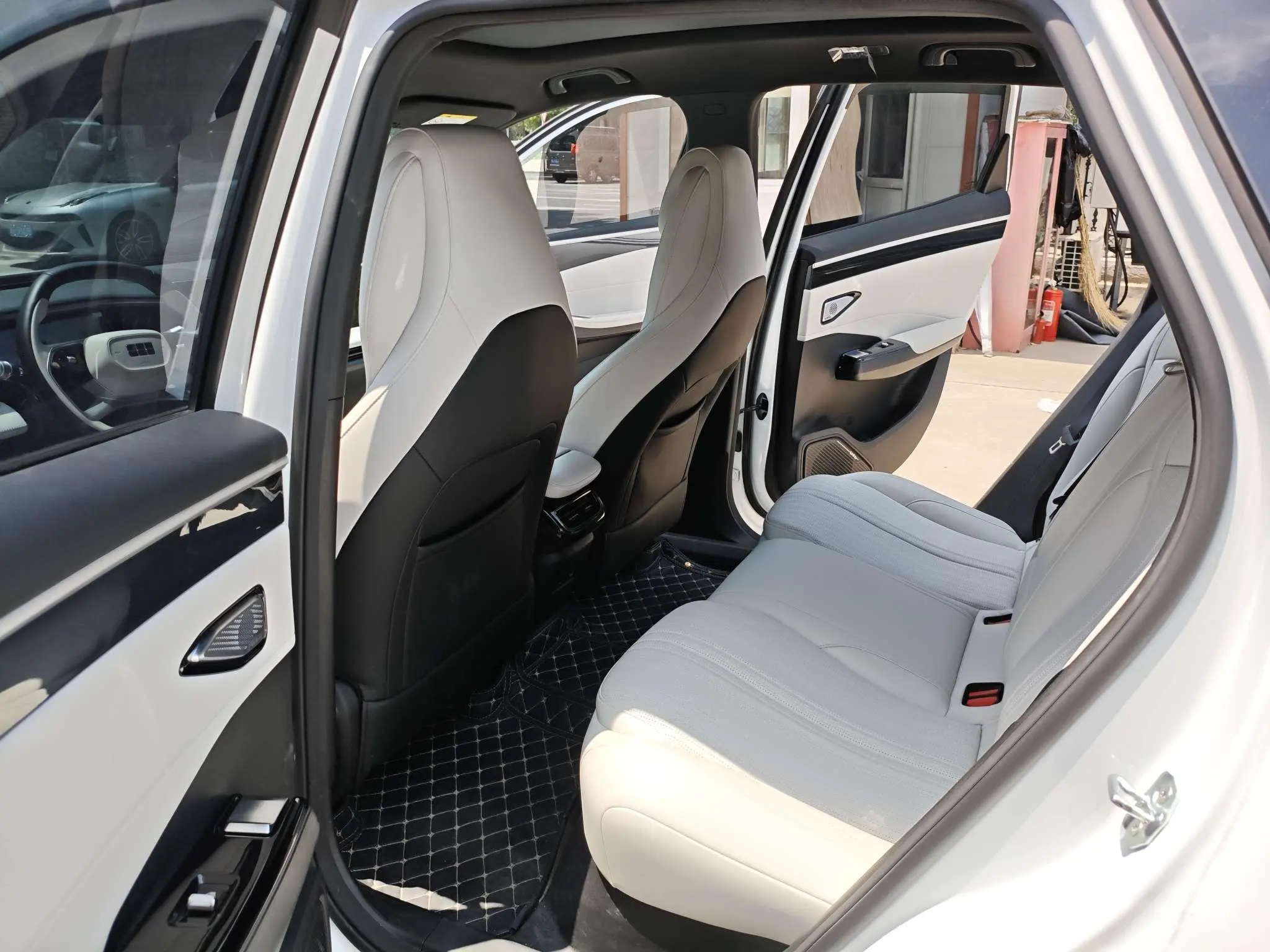 Geely Galaxy Galaxy L7 1.5T DHT 115km Starship