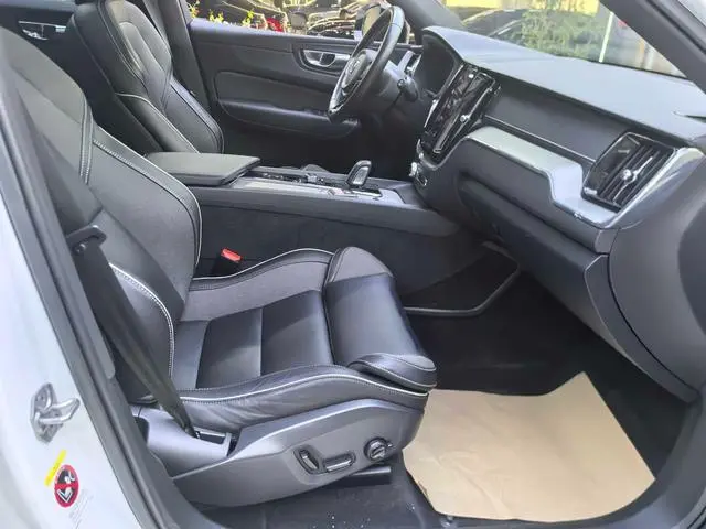 Volvo Volvo XC60 PHEV T8 E-drive hybrid Zhiyuan Sports Edition