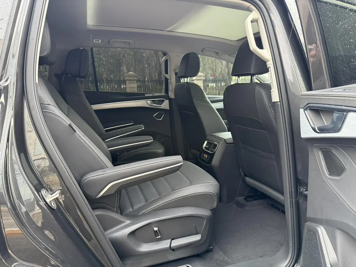 Volkswagen Lanjing 380TSI four-wheel drive luxury Good State Edition Pro 6 seats