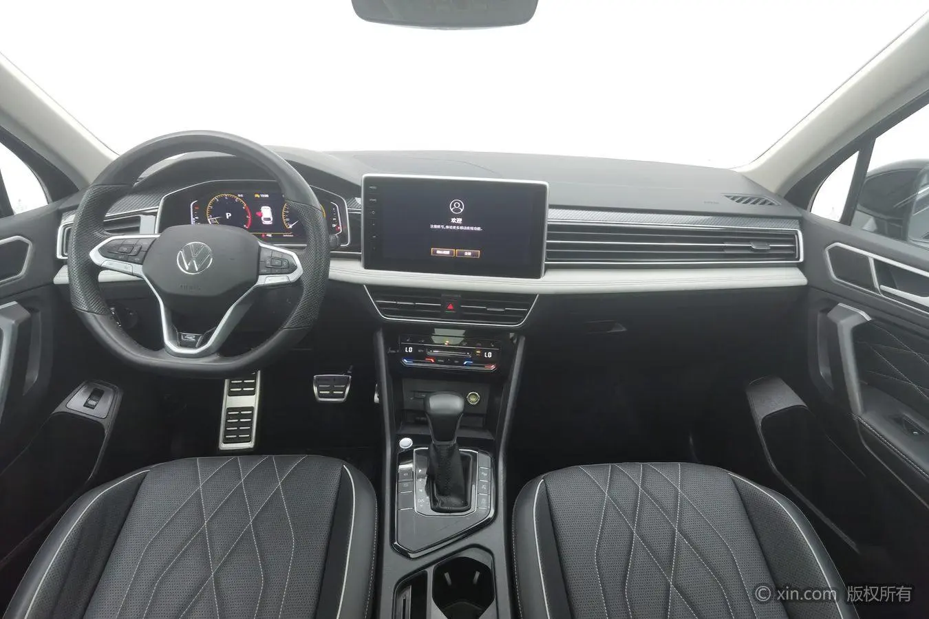 Volkswagen Tiguan L 330TSI two-wheel drive R-Line Premium edition
