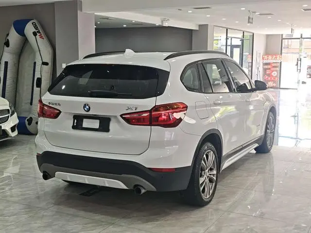 BMW BMW X1 sDrive20Li Luxury