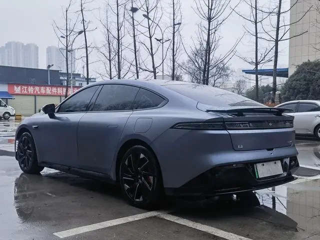 Dongfeng eπ eπ007 Pure electric 540 four-wheel drive Max version