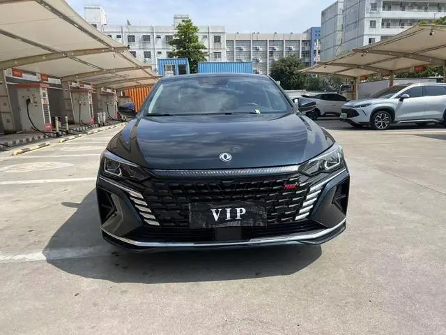 Dongfeng Fengshen Yi Hyun MAX 1.5T Super Handsome Trendy Dad Version