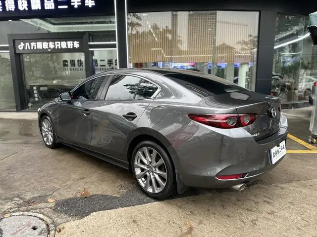 Mazda Mazda 3 Angkesaila 2.0L automatic quality elegant version