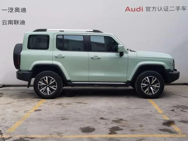 Tank Tank 300 City version 2.0T is very stylish