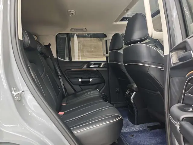 Tank Tank 300 2.0T Conqueror