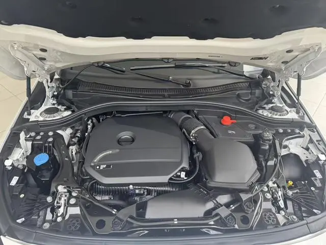 BMW BMW 2 Series 225L M Sports Yao Ye Suit