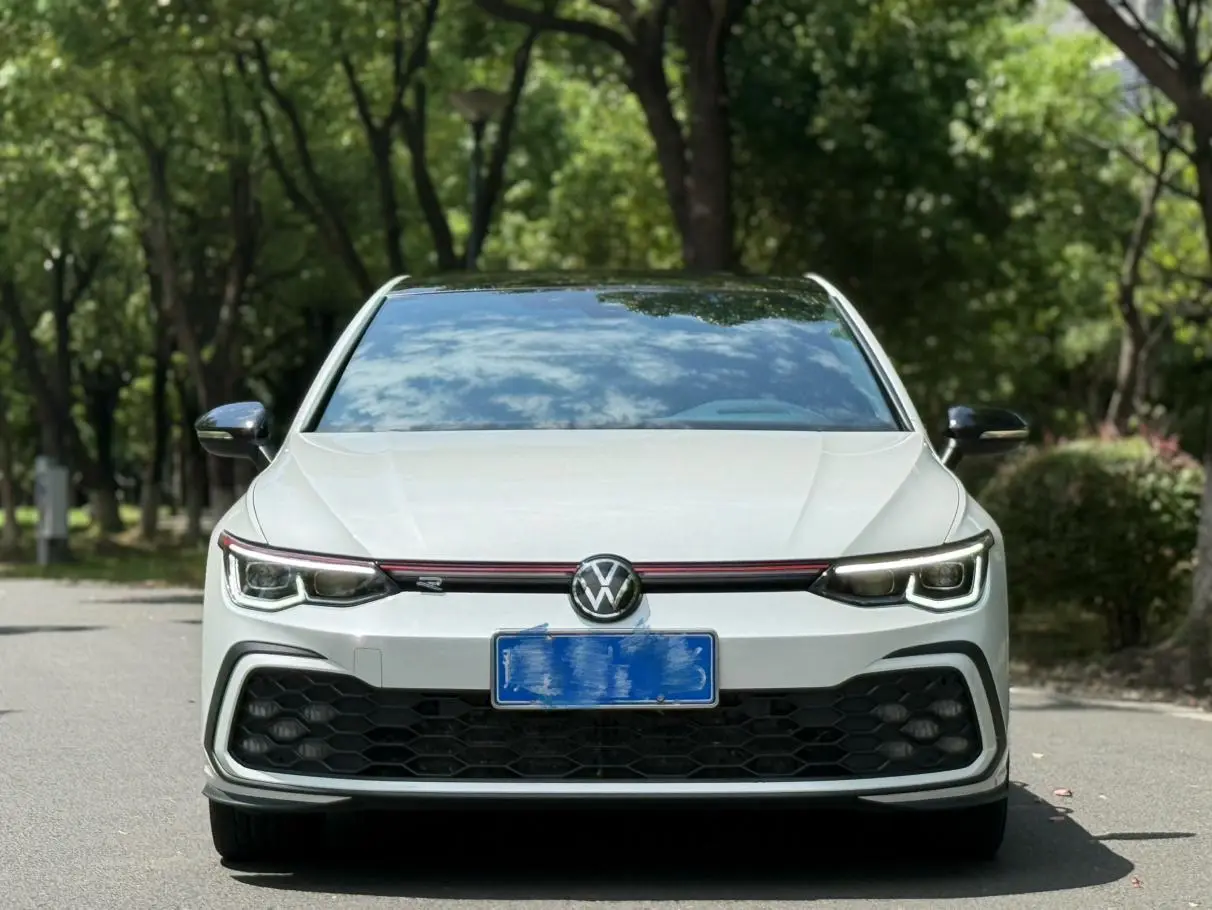 Volkswagen Golf GTI 380TSI DSG GTI