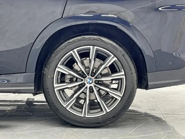 BMW BMW X6 Facelift xDrive30i M sports suit