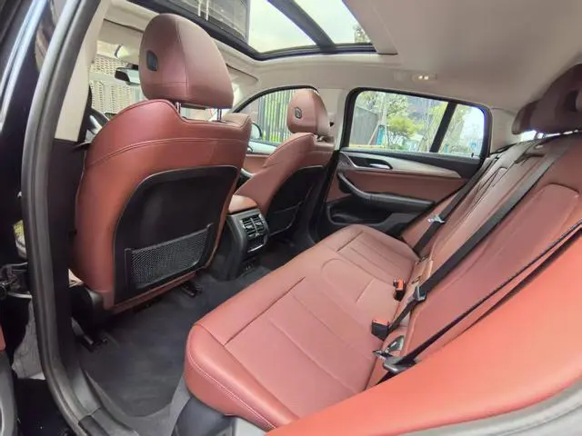 BMW BMW X4 xDrive 30i M sports suit