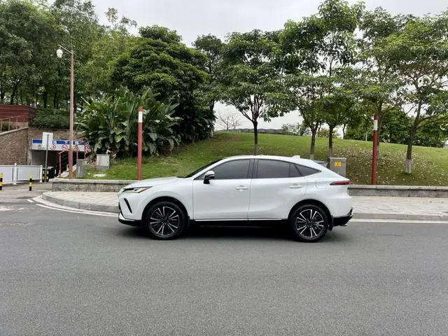 TOYOTA Weisha 2.0L CVT two-wheel drive premium edition