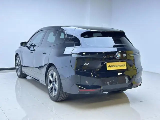 BMW BMW iX xDrive40