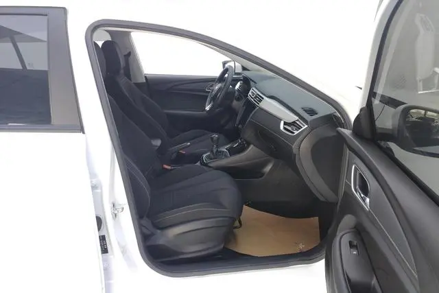 Roewe Roewe i5 1.5L manual 4G Interconnection Linghao Edition
