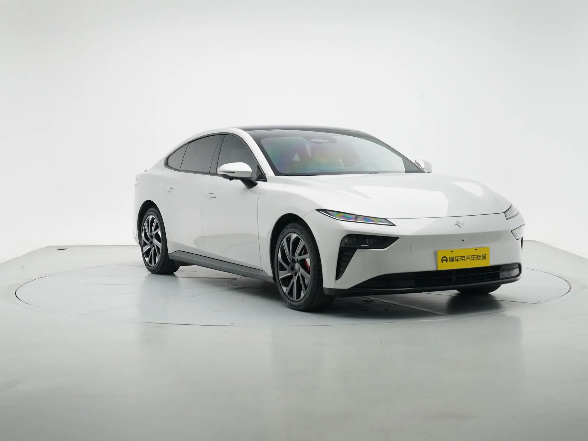 Dongfeng eπ eπ007 Pure electric 530Pro version