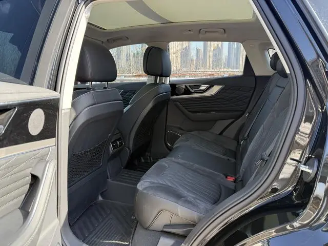 Hongqi Hongqi HS5 Facelift 2.0T Zhilian Flag Enjoy Edition