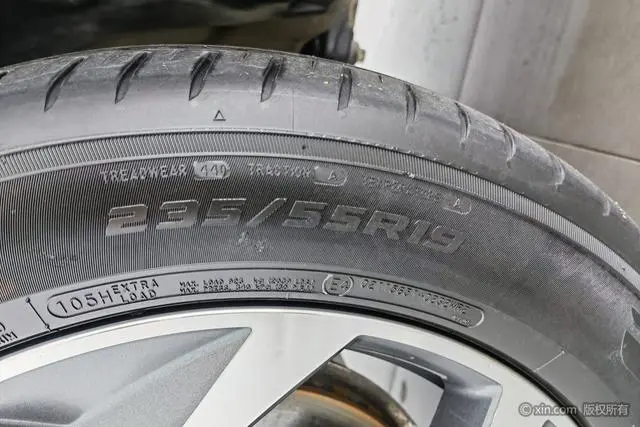Haval Haval Beast 2.0T Zhizun four-wheel drive version