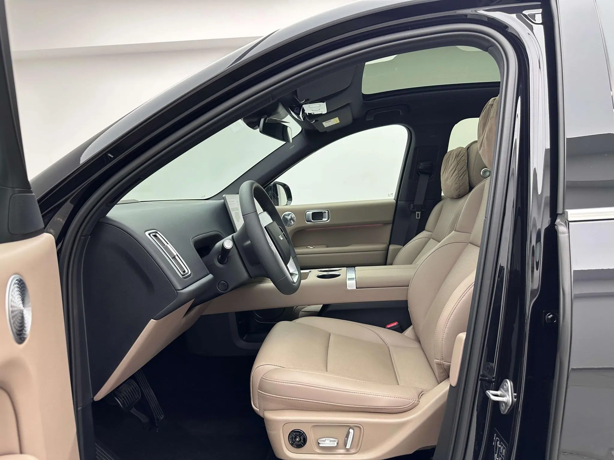Li Auto Ideal L6 Max Smart new version