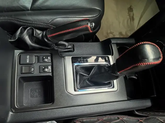 TOYOTA Prado 2.7L Automatic Deluxe Edition