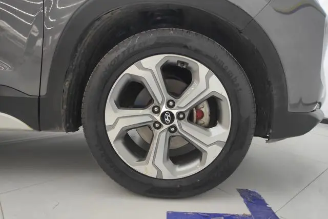 Hyundai Shengda 380 TGDi GLS automatic two-wheel drive deluxe edition Country VI